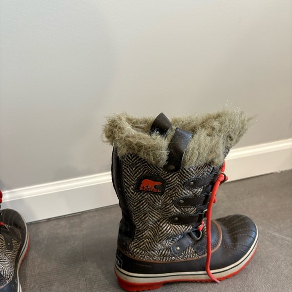 Sorel Herringbone Print Brown Fur-Lined Boots Size 7 - Picture 2 of 5
